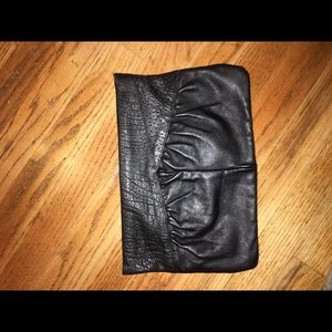 VINTAGE LEATHER clutch/cross body